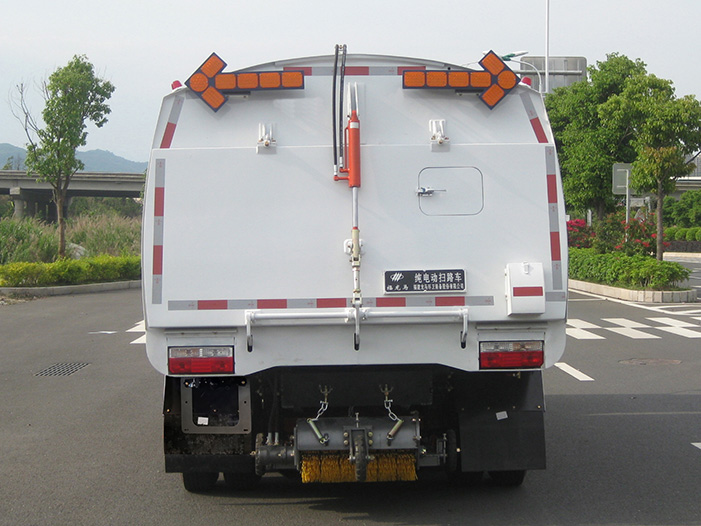 شاحنة كنس الشوارع الكهربائية – FLM5080TSLDGBEV