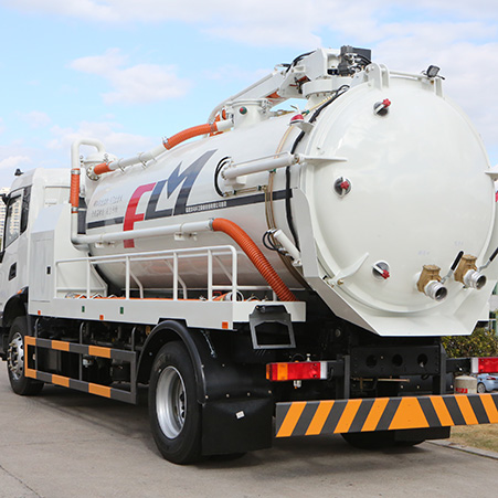 ما هو الفرق بين شاحنة شفط مياه الصرف الصحي FULONGMA وشاحنة شفط السماد؟ شاحنة شفط مياه الصرف الصحي وشاحنة شفط السماد مقدمة